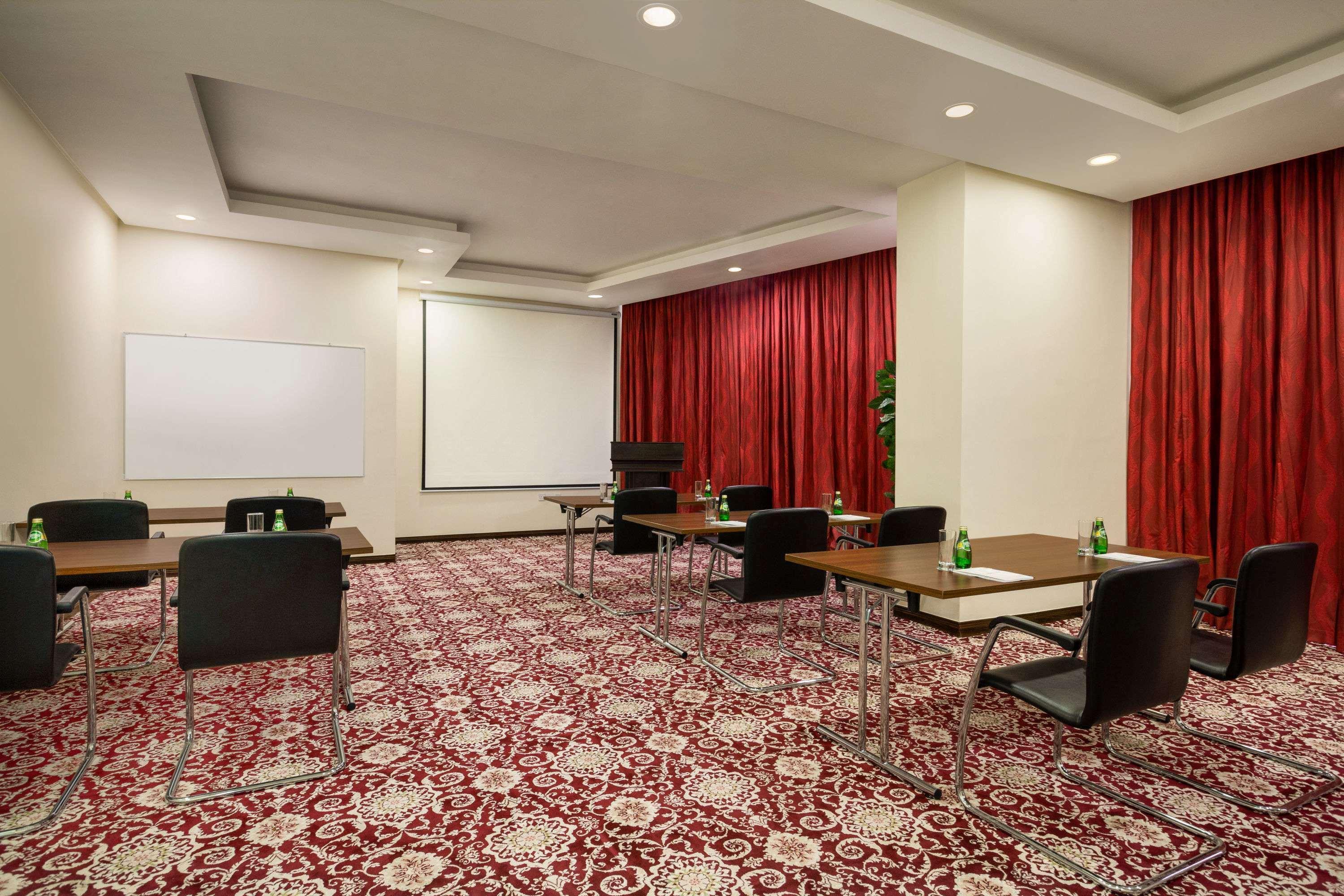 Ramada Encore By Wyndham Kuwait Downtown Kuwait City Eksteriør bilde